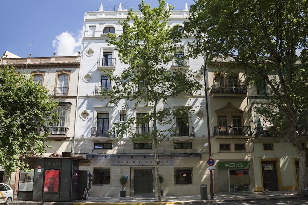 Petit Palace Puerta de Triana 1