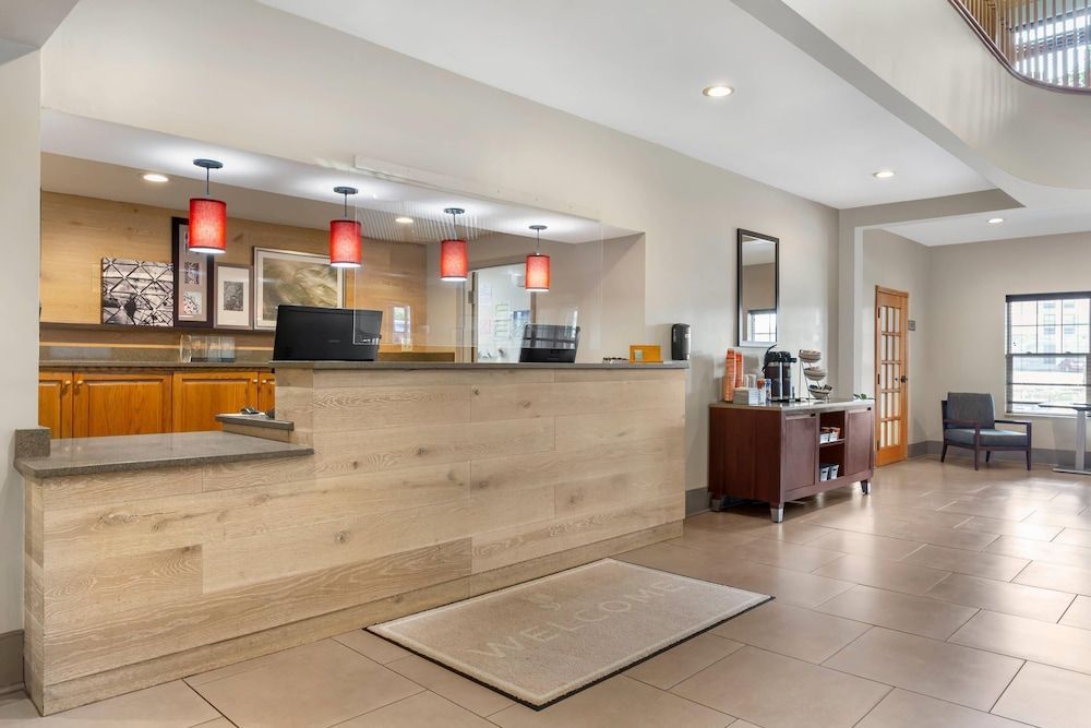 Country Inn & Suites by Radisson, Georgetown, KY 2
