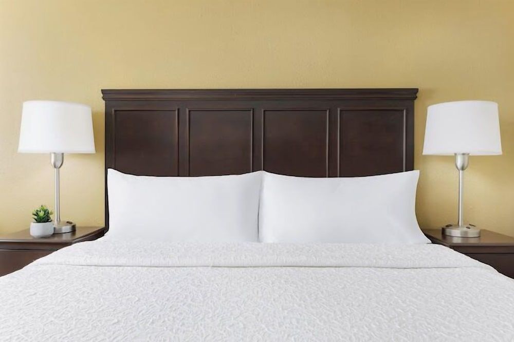 Countryside Inn and Suites 2