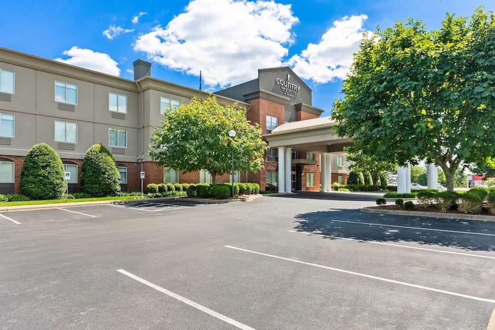 Country Inn & Suites by Radisson, Elizabethtown, KY 1