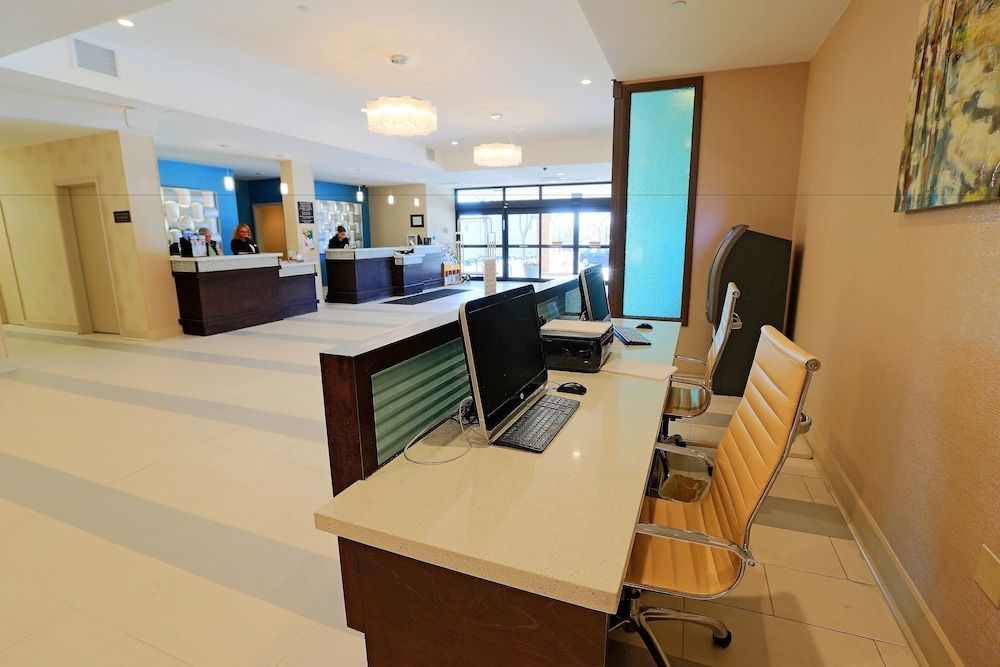 Wyndham Garden Kenosha Harborside 2