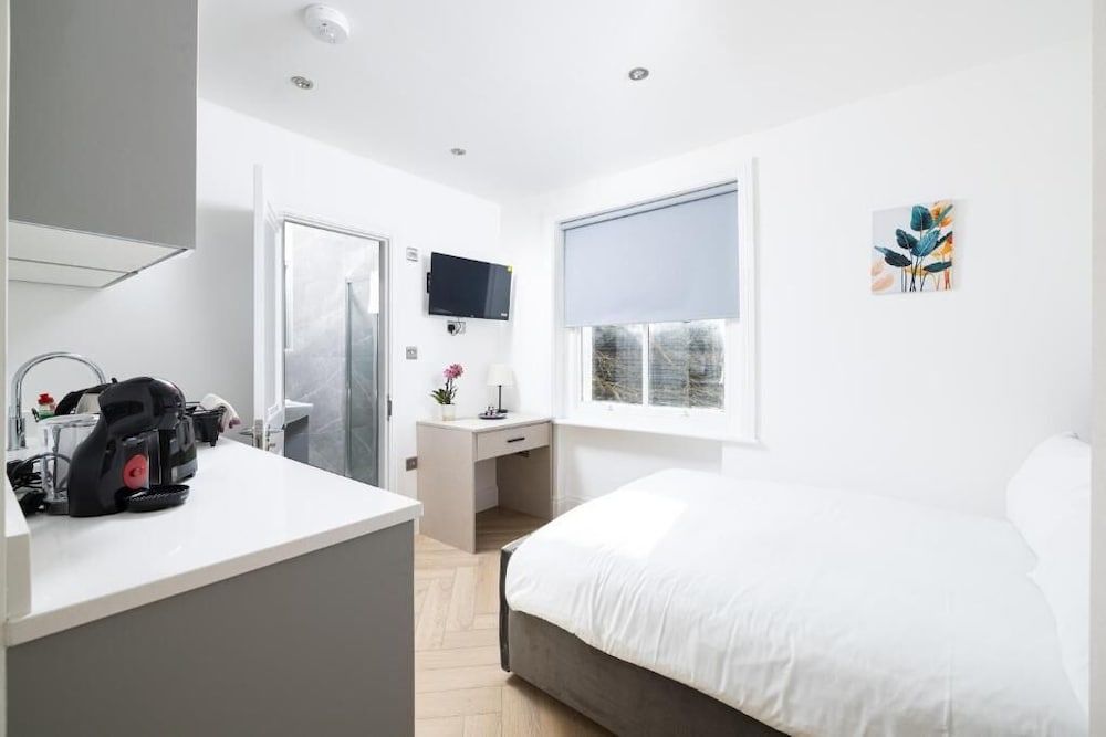 Charmstay Kensington Olympia 1