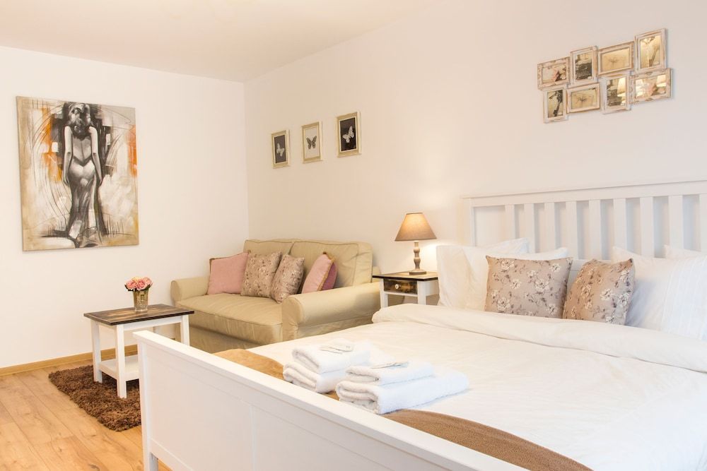 Sector 4 - Motru 75 by MRG Apartments 2