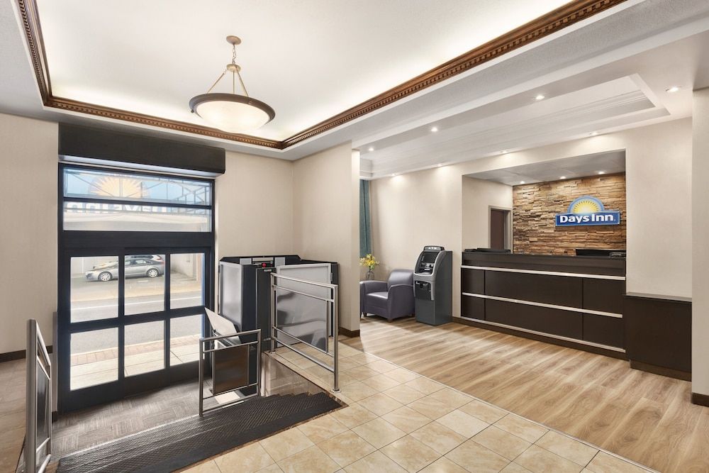 Days Inn by Wyndham Philadelphia Convention Center 2
