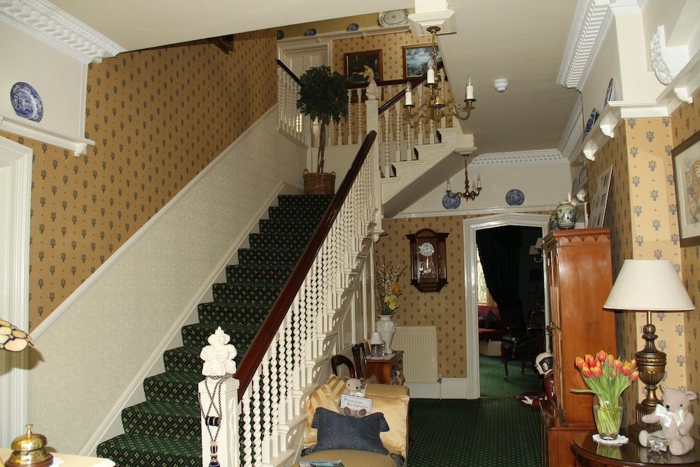 Rylstone Manor 2