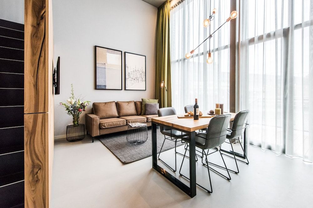 YAYS Amsterdam East by Numa 1