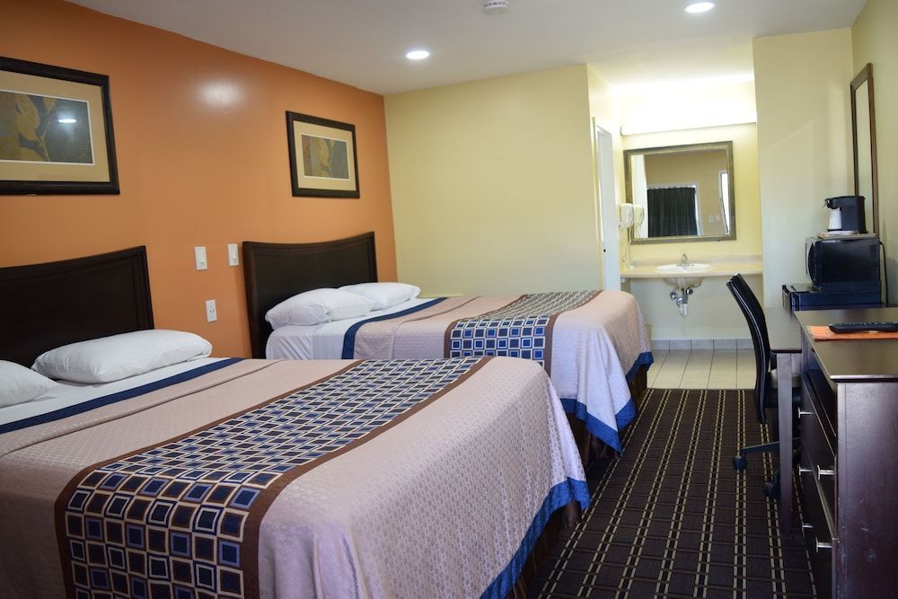 White Oaks Motel Pennsville/Carneys Point 1