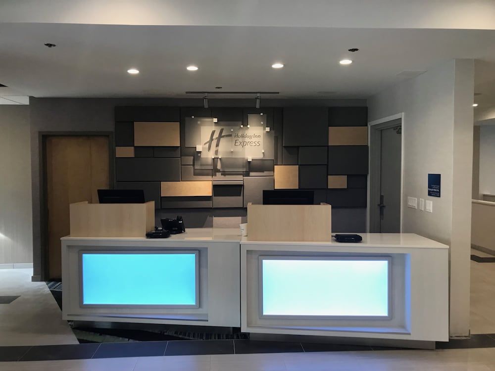Holiday Inn Express NAPERVILLE by IHG 2