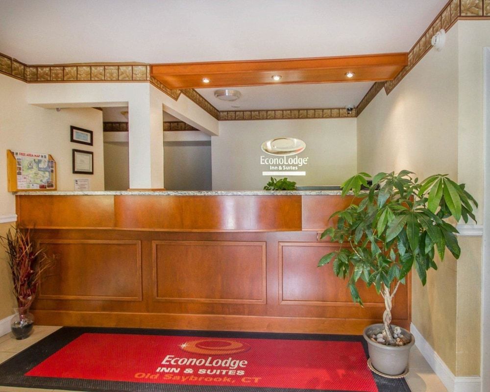 Econo Lodge Inn & Suites Old Saybrook - Westbrook 2