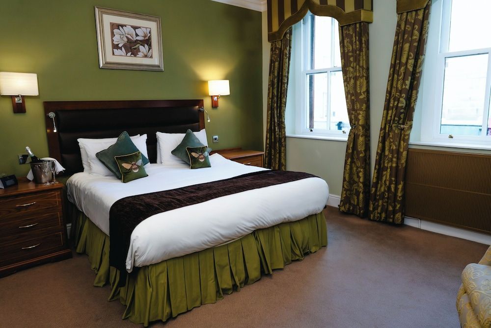 The George Hotel 1