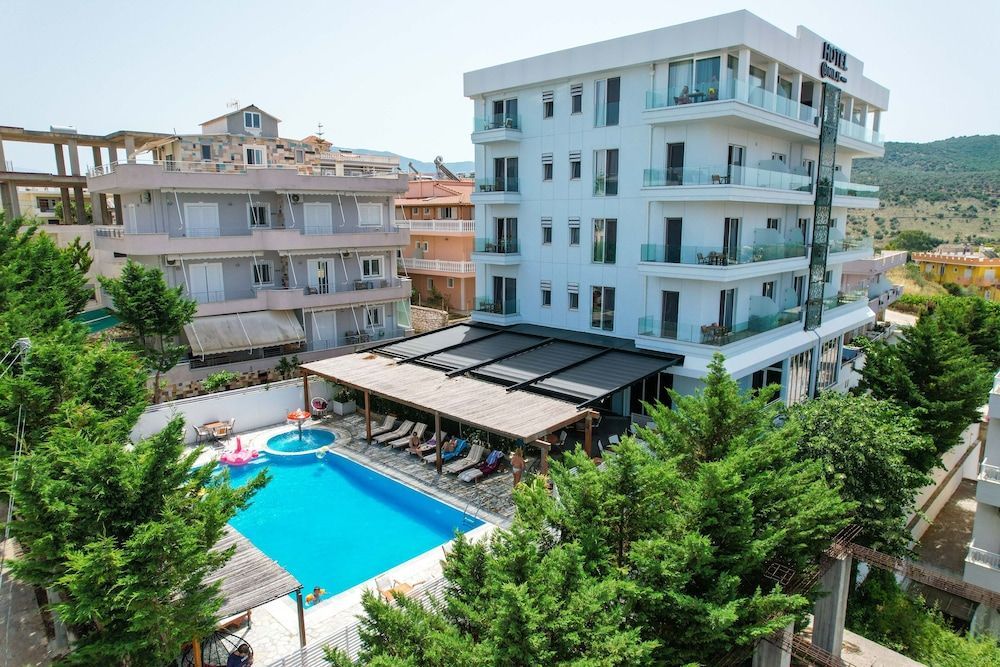 6 Milje Hotel 1