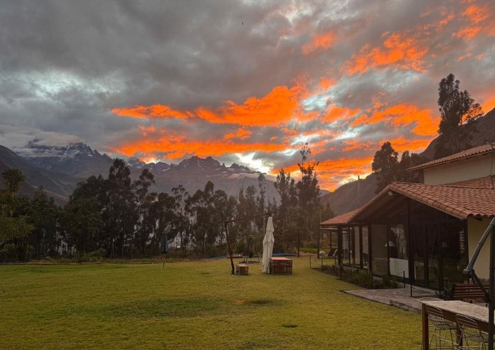 Sierra Sacred Valley 1