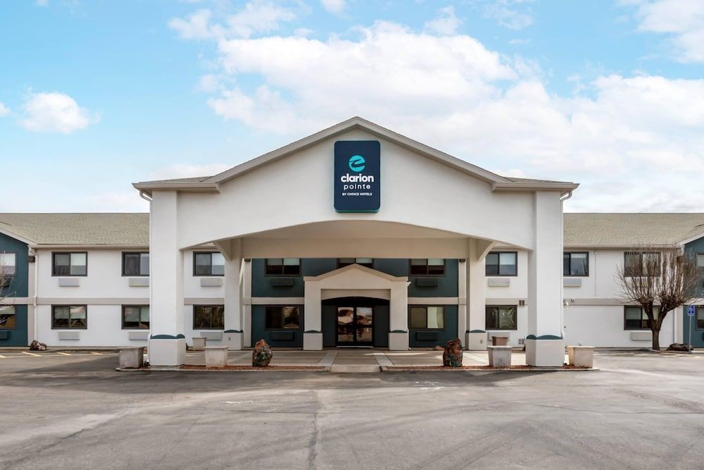 Clarion Pointe Prescott Valley 1