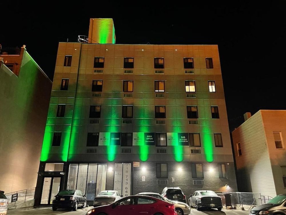 King Hotel Brooklyn Sunset Park 1