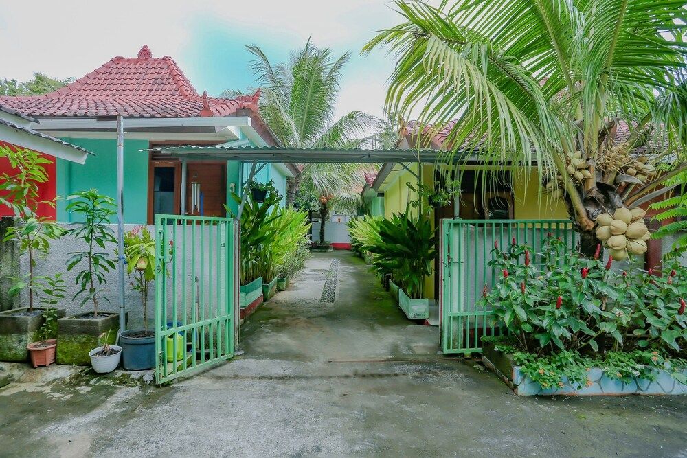 OYO Life 90301 Hidden Village Uluwatu 1