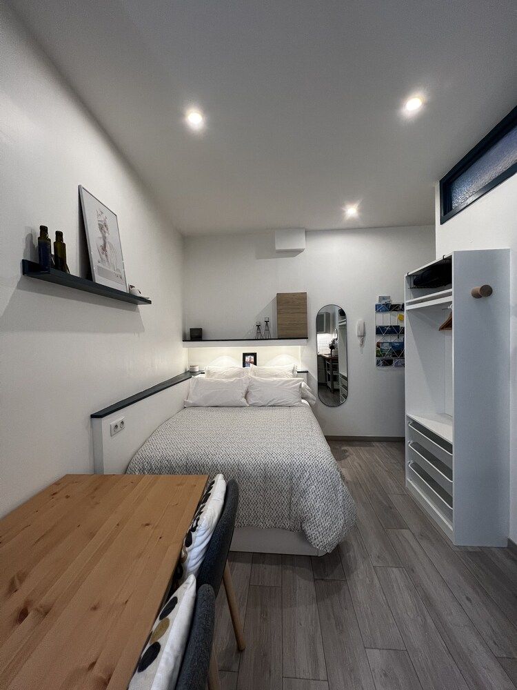 MRTN APARTMENTS & SUITES 1