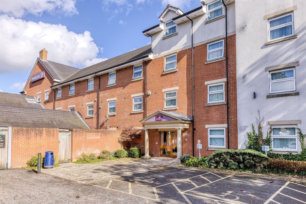 Premier Inn Birmingham Central Hagley Road 1