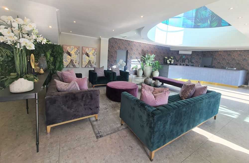 MINT Hotel 84 on Katherine 2