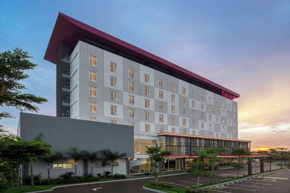 fave+ hotel Pamanukan 1