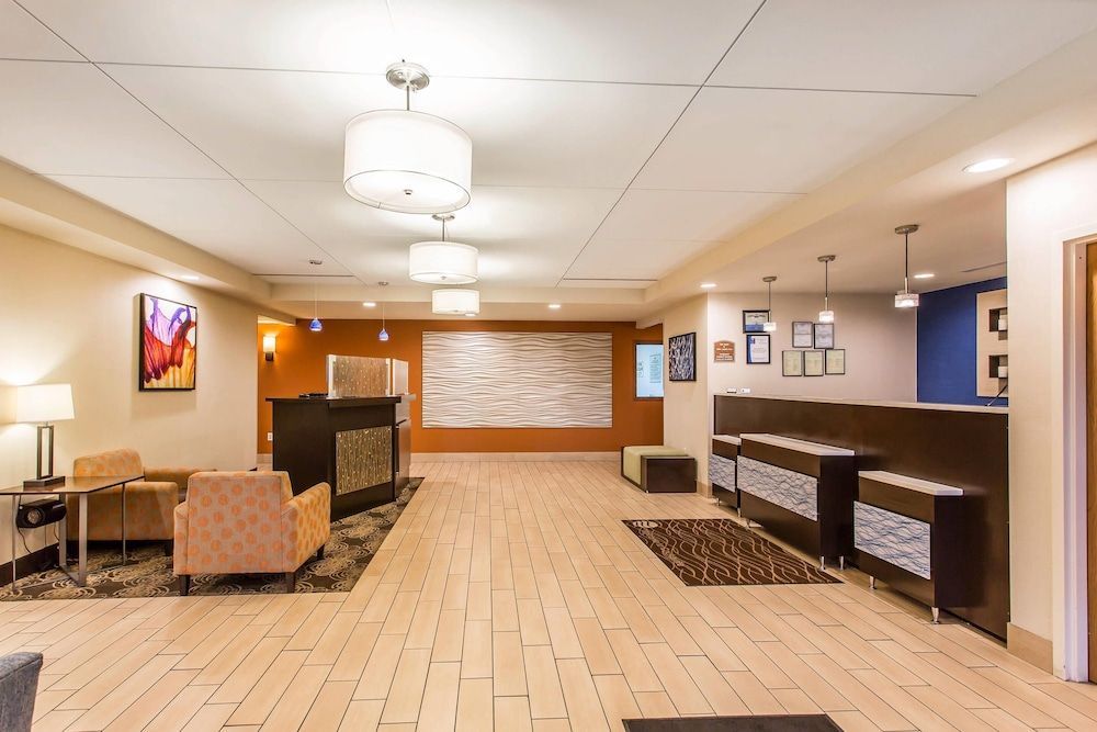 Comfort Inn & Suites Cookeville 2