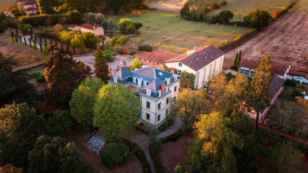 Hôtel La Métairie & Piscine 1