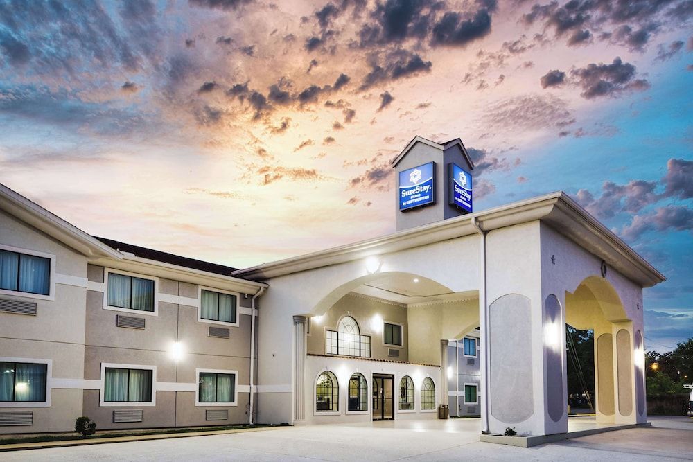 SureStay Studio by Best Western Conroe Downtown 1