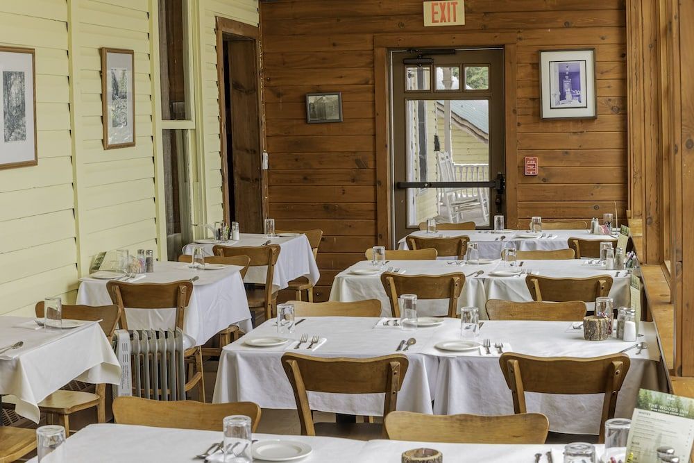 The Woods Inn 1