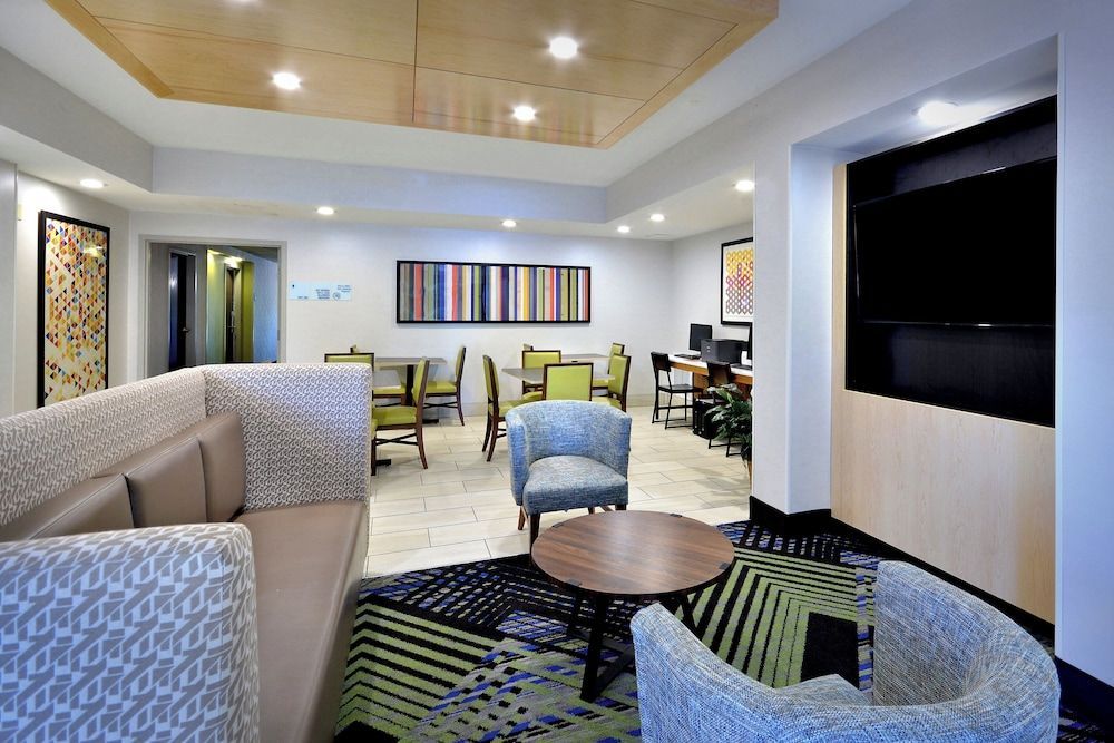 Holiday Inn Express DURHAM by IHG 1