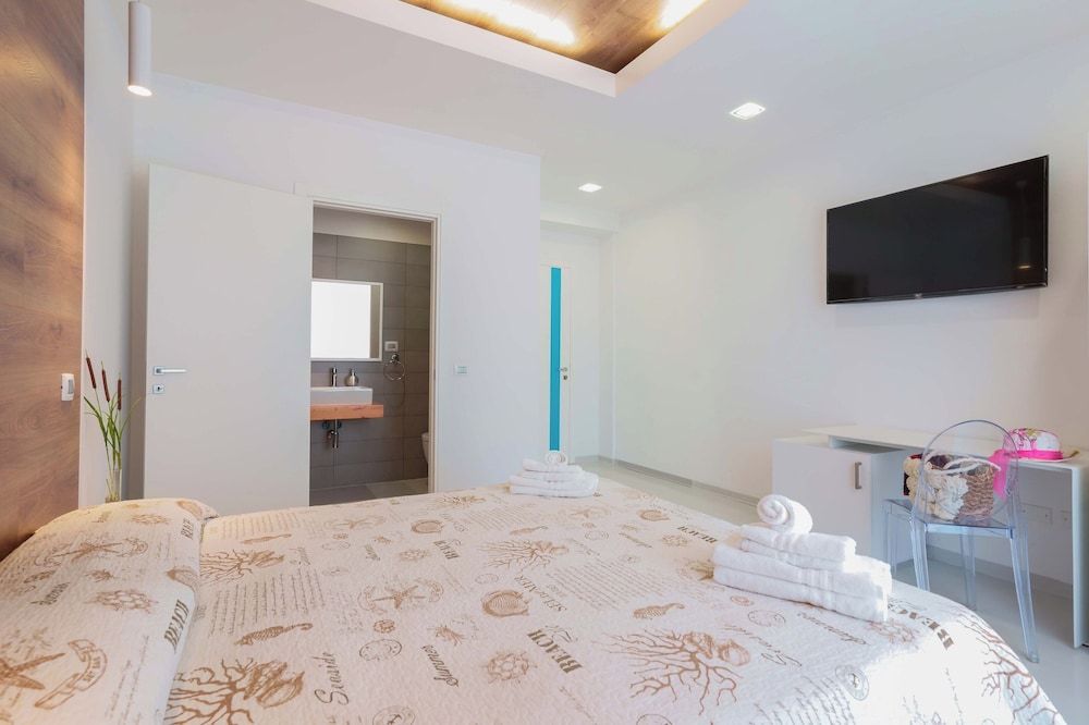 Lumiere Rooms - Eja Sardinia 2