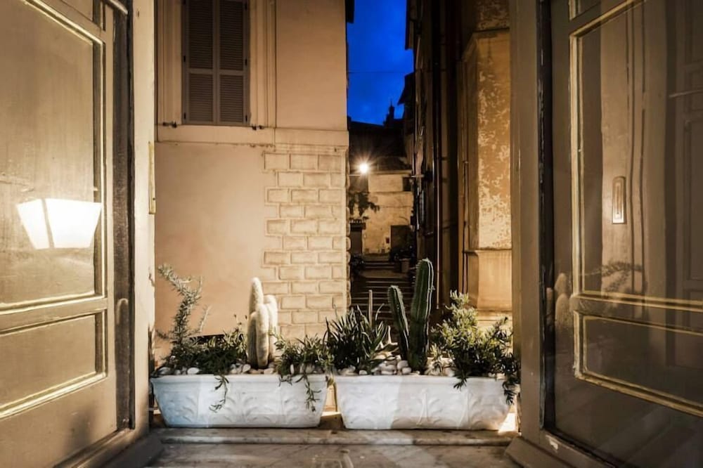 Navona Home 2
