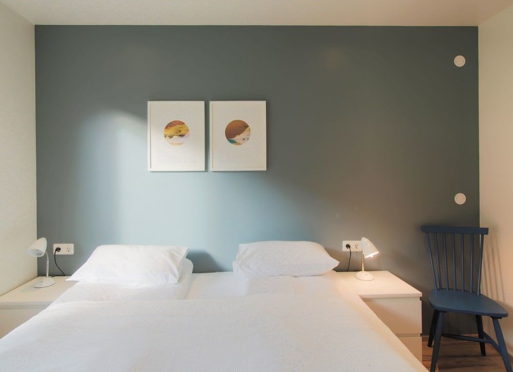 Seydisfjördur Guesthouse 2