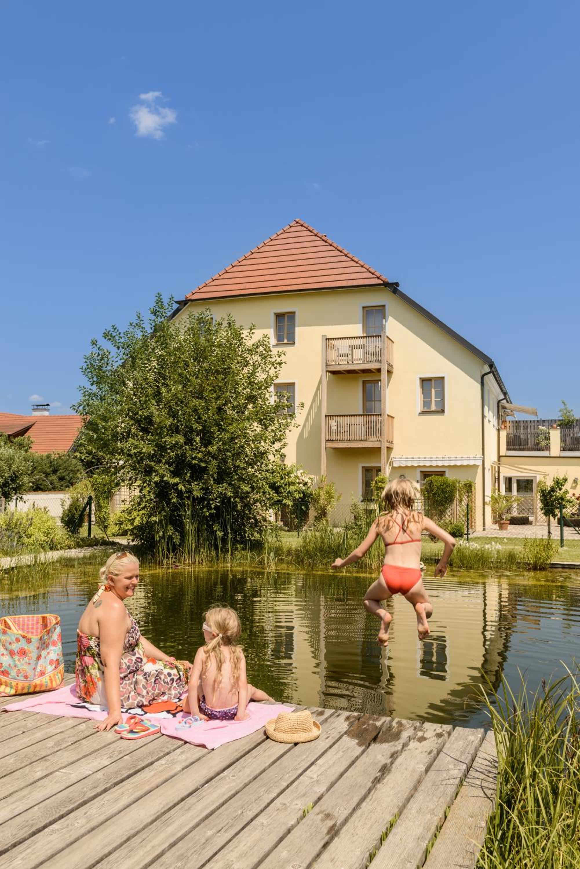 ad vineas Gästehaus Nikolaihof-Hotel Garni 1
