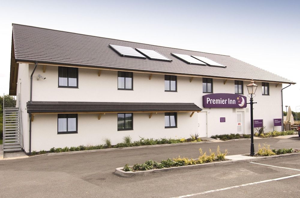 Premier Inn Tamworth South 1
