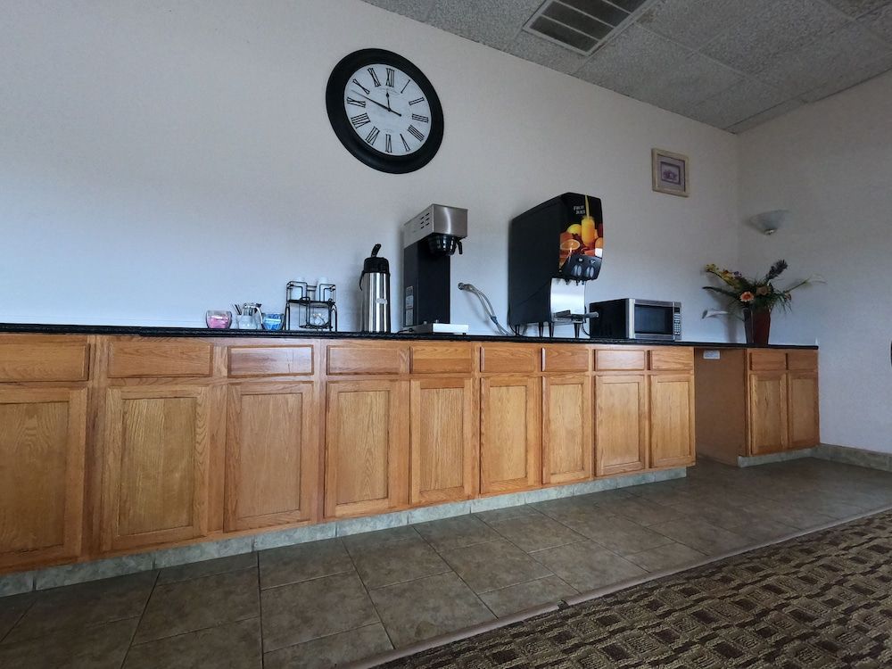Salina Inn 2
