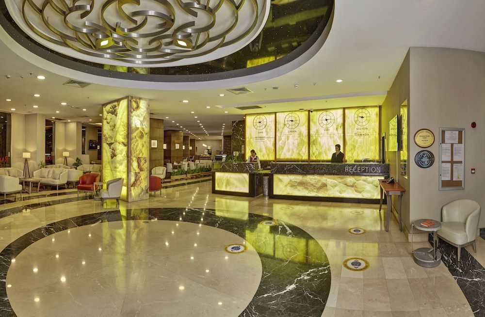 Ramada Plaza by Wyndham Izmir 2