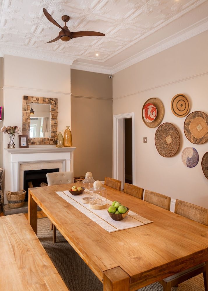 Antrim Villa by Totalstay 2