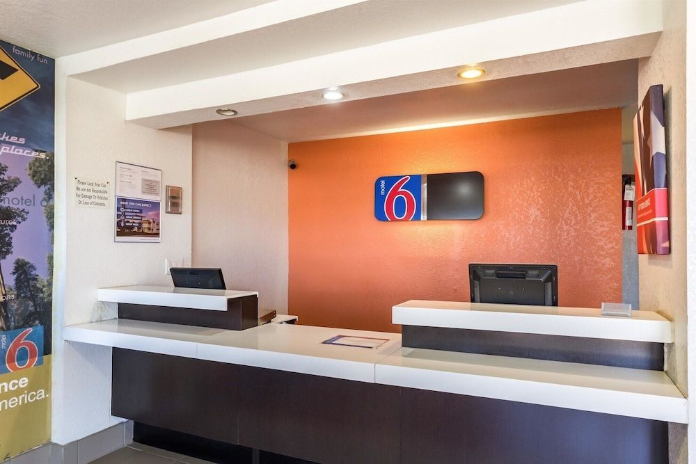 Motel 6-Uvalde, TX 2