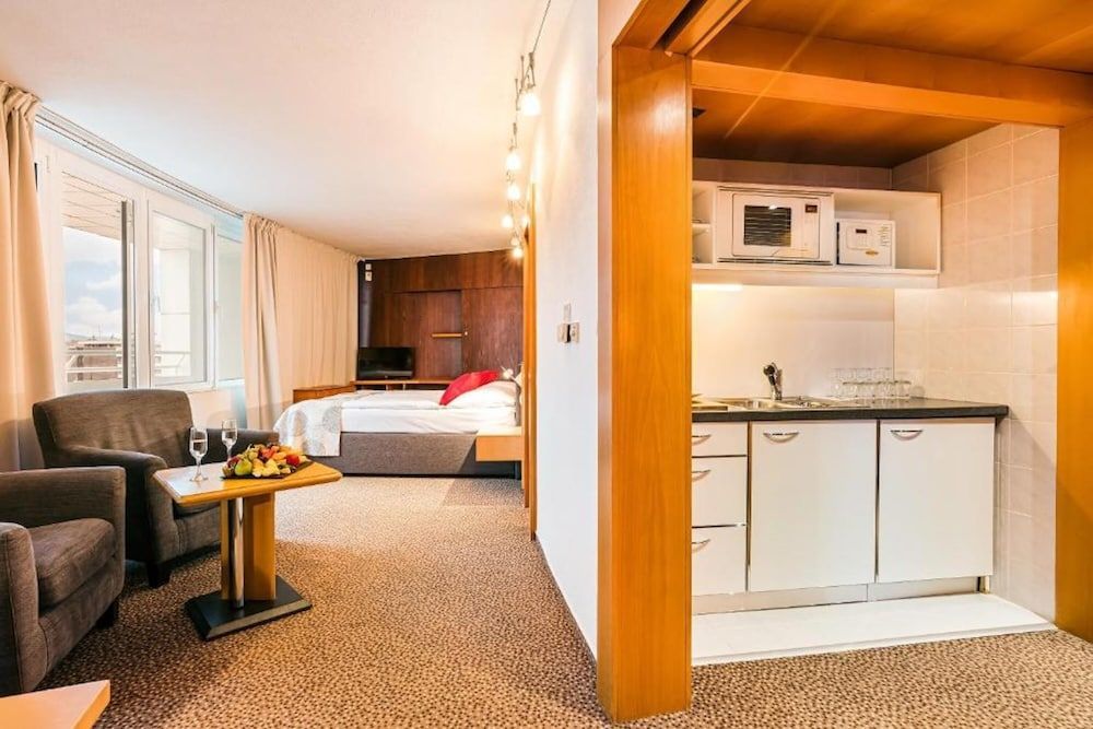 Cosmopolitan Bobycentrum - Czech Leading Hotels 2