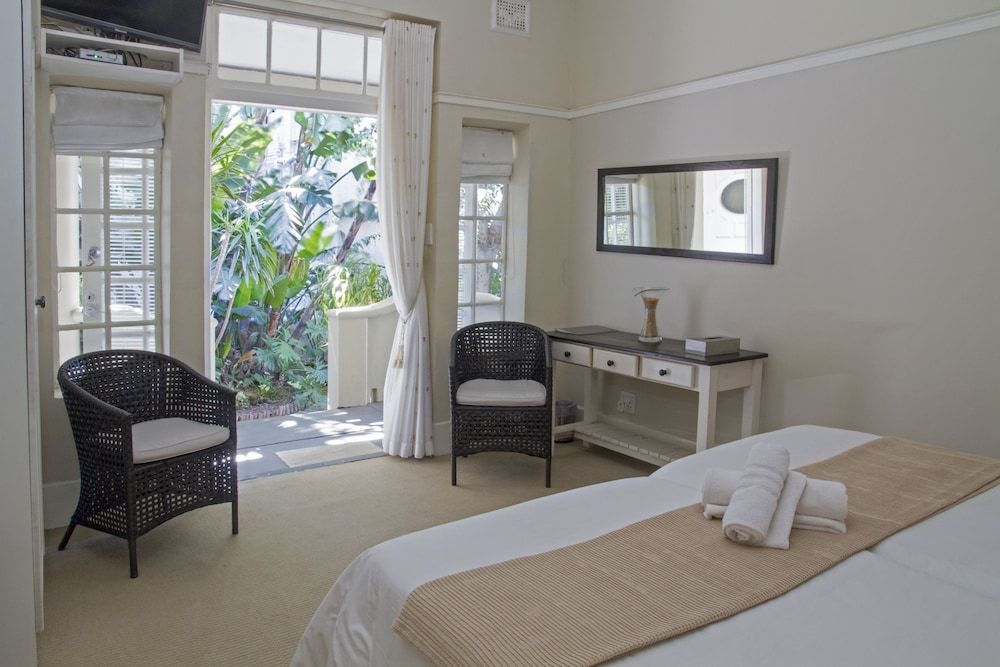 Conifer Beach House 2