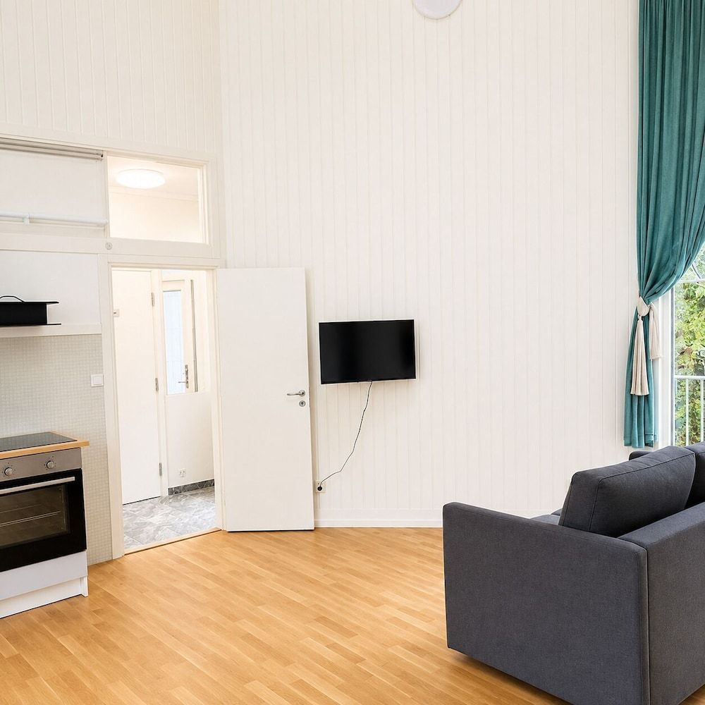 Bokloster Longstay 1