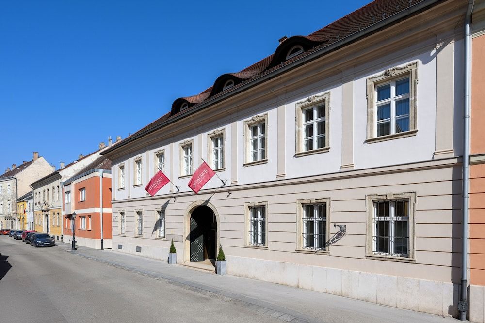 Buda Castle Hotel Budapest 1