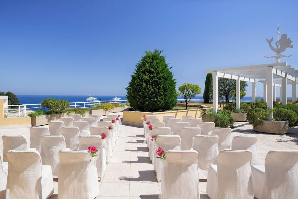 Le Méridien Beach Plaza 2
