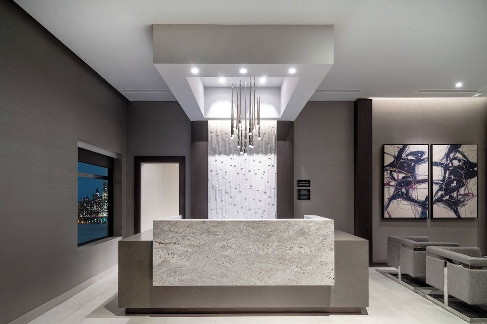 Residence Inn by Marriott Weehawken 2