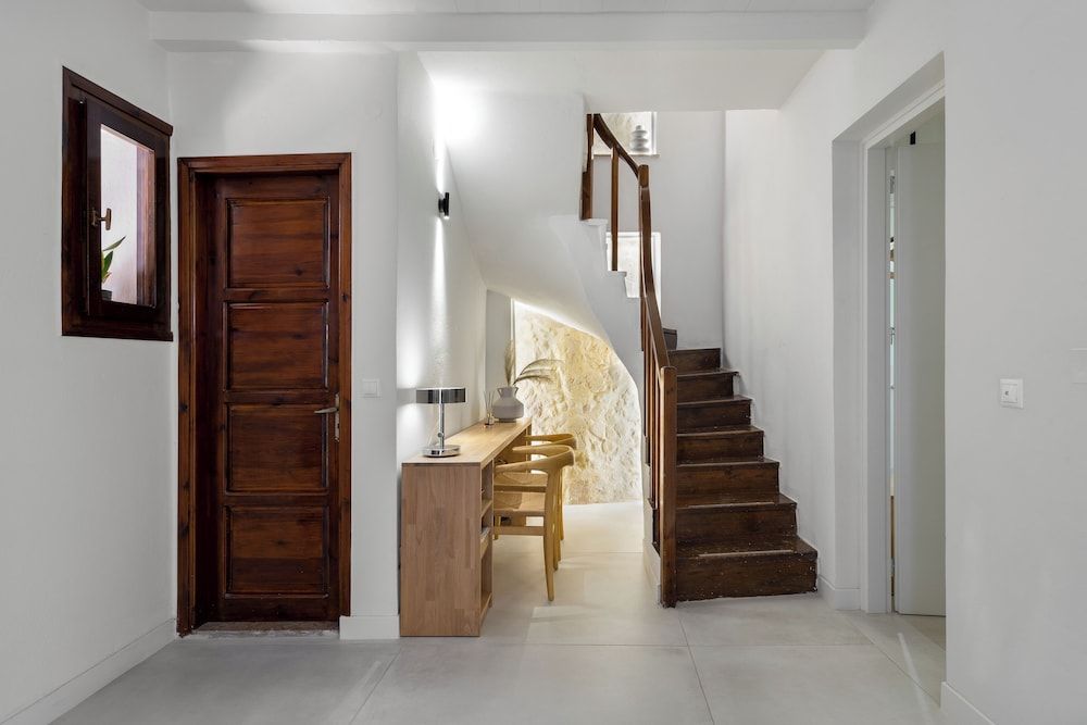 Monk Rooms 1
