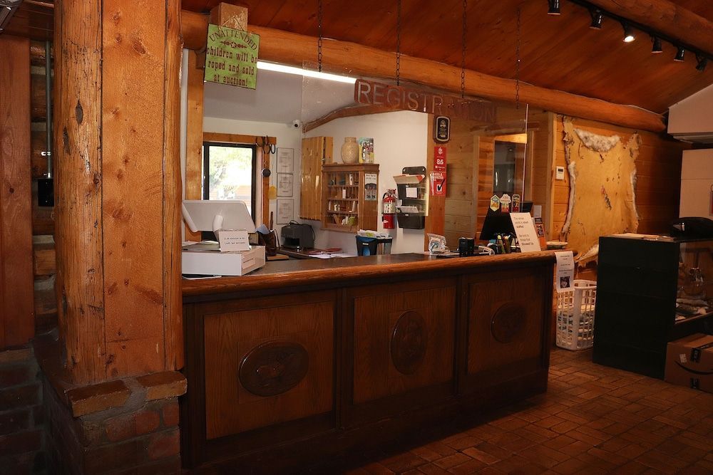 Yellowstone Valley Inn 2
