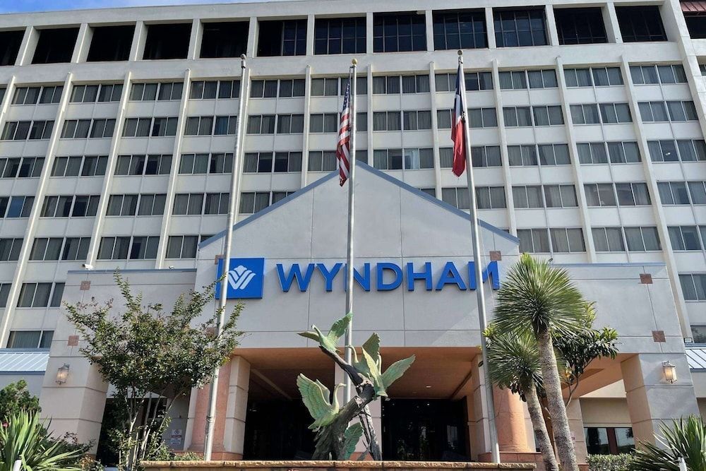 Wyndham Houston at Reliant Park & Medical Center 1