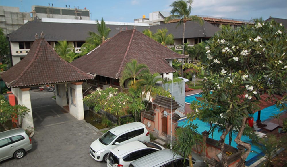 Bakung Beach Resort 2