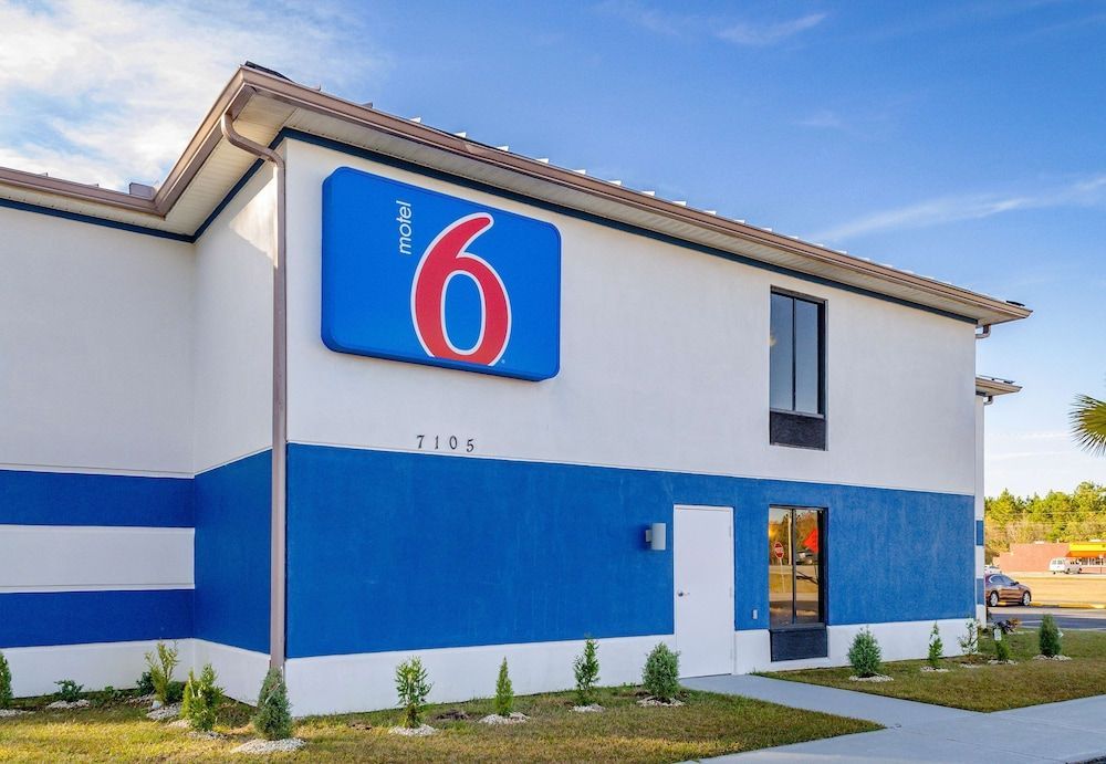 Motel 6 Moss Point, MS 1
