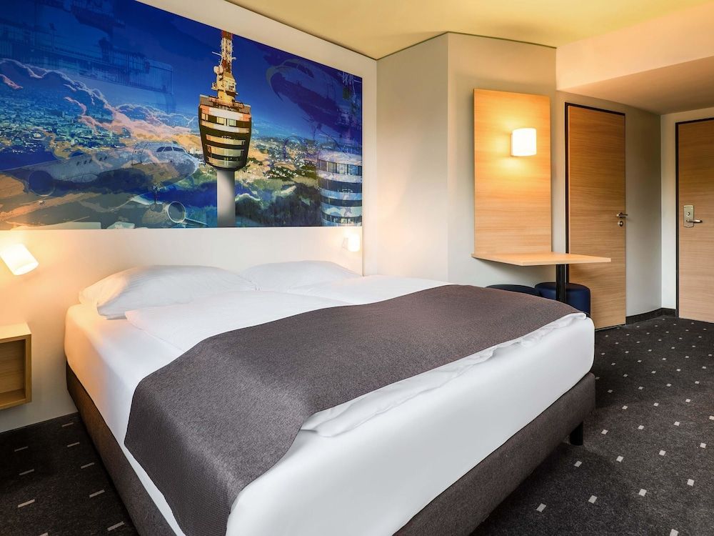 B&B Hotel Stuttgart-Airport/Messe 1