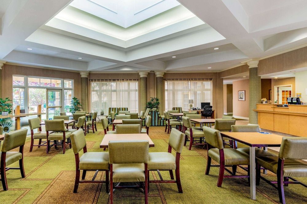 La Quinta Inn & Suites by Wyndham Fremont Silicon Valley 2